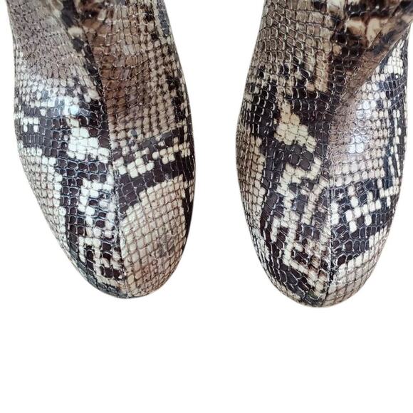 Stuart Weitzman Apollo Snakeskin Ankle Boots Size: 7.5 - Picture 4 of 9